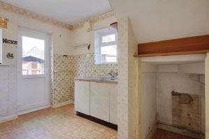 Kitchen- click for photo gallery